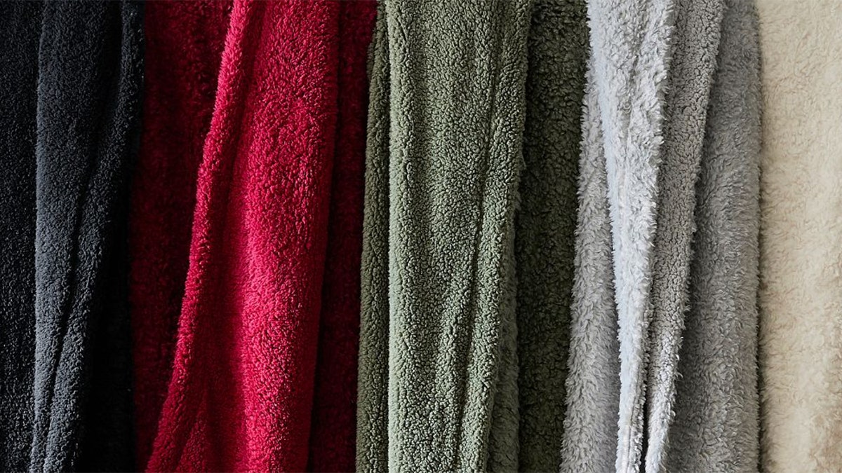 Fluffy blankets in a wide range of colors