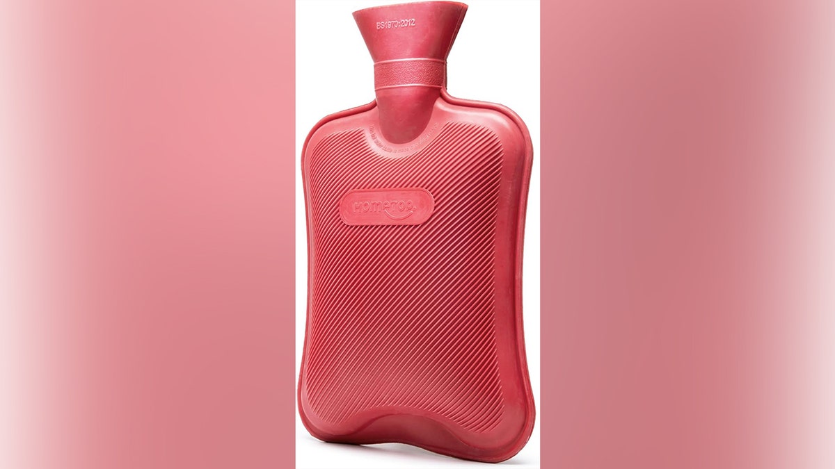 Hot water bottle, pink.